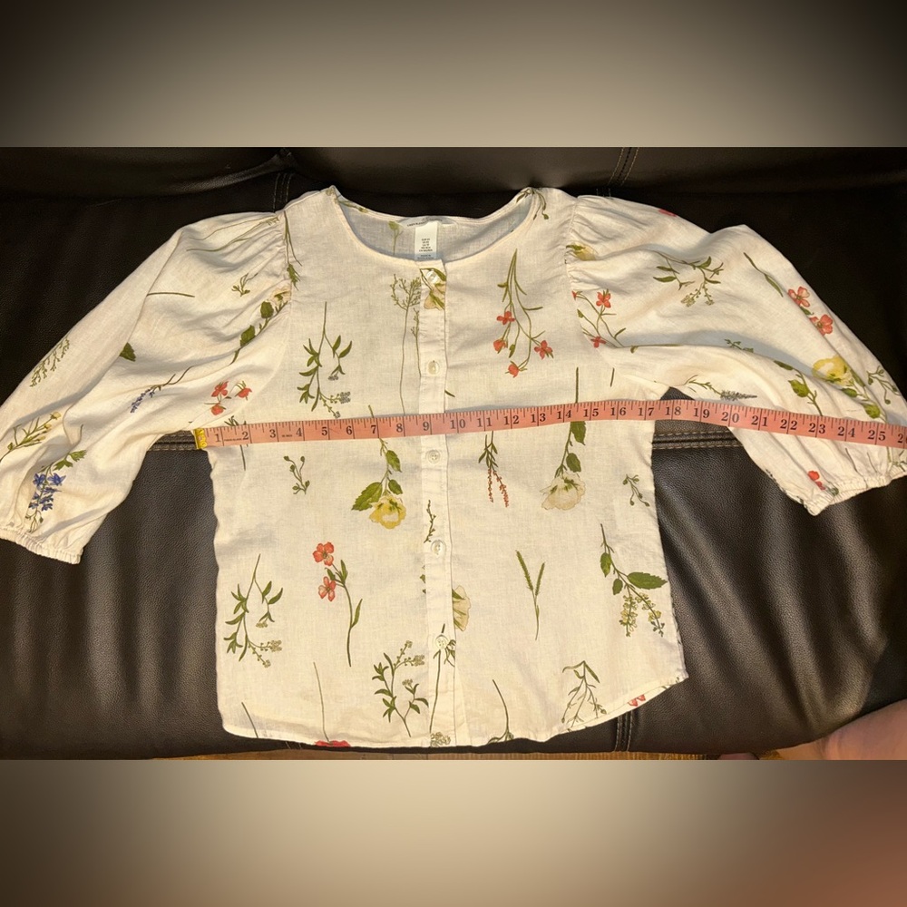 NWOT. H&M linen Blouse. Size XS. - Picture 6 of 10
